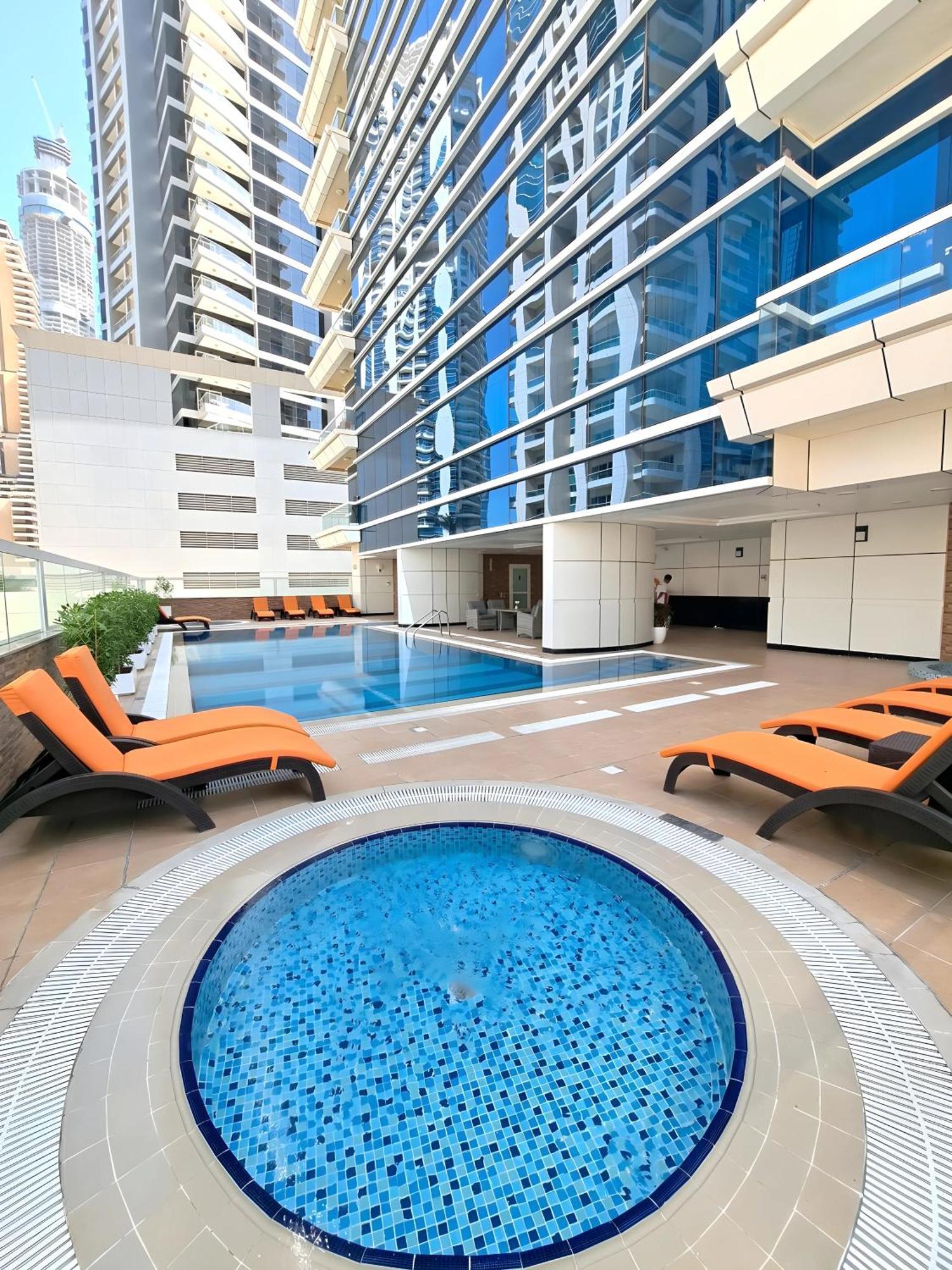Barceló Residences Marina *